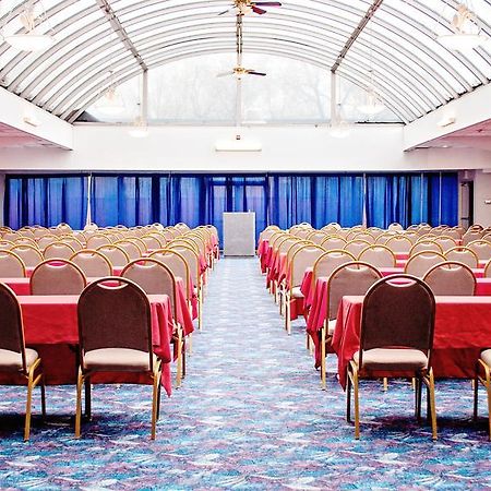 Fern Valley Hotel And Conference Center 路易斯威尔 外观 照片