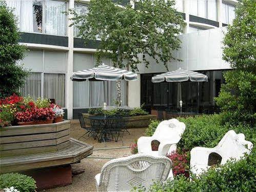 Fern Valley Hotel And Conference Center 路易斯威尔 外观 照片