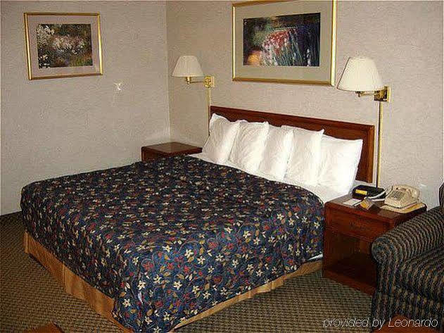 Fern Valley Hotel And Conference Center 路易斯威尔 外观 照片