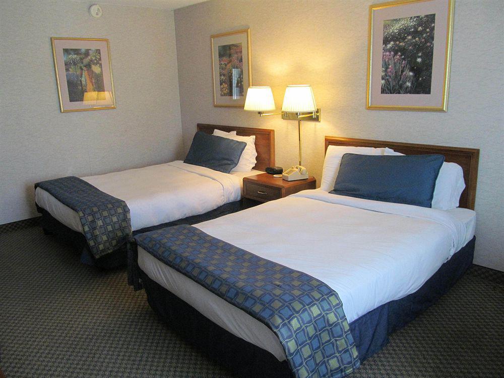 Fern Valley Hotel And Conference Center 路易斯威尔 外观 照片