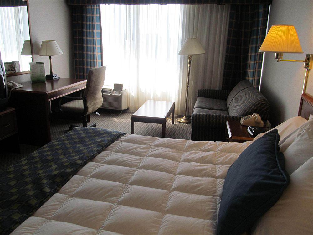 Fern Valley Hotel And Conference Center 路易斯威尔 外观 照片